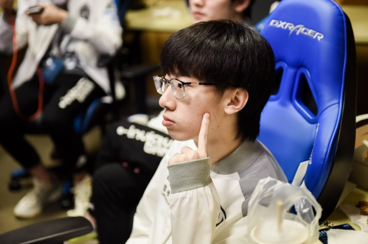 华体会-GEN横扫IG，Perkz完成史诗逆转成都决赛之夜3:0（首尔）